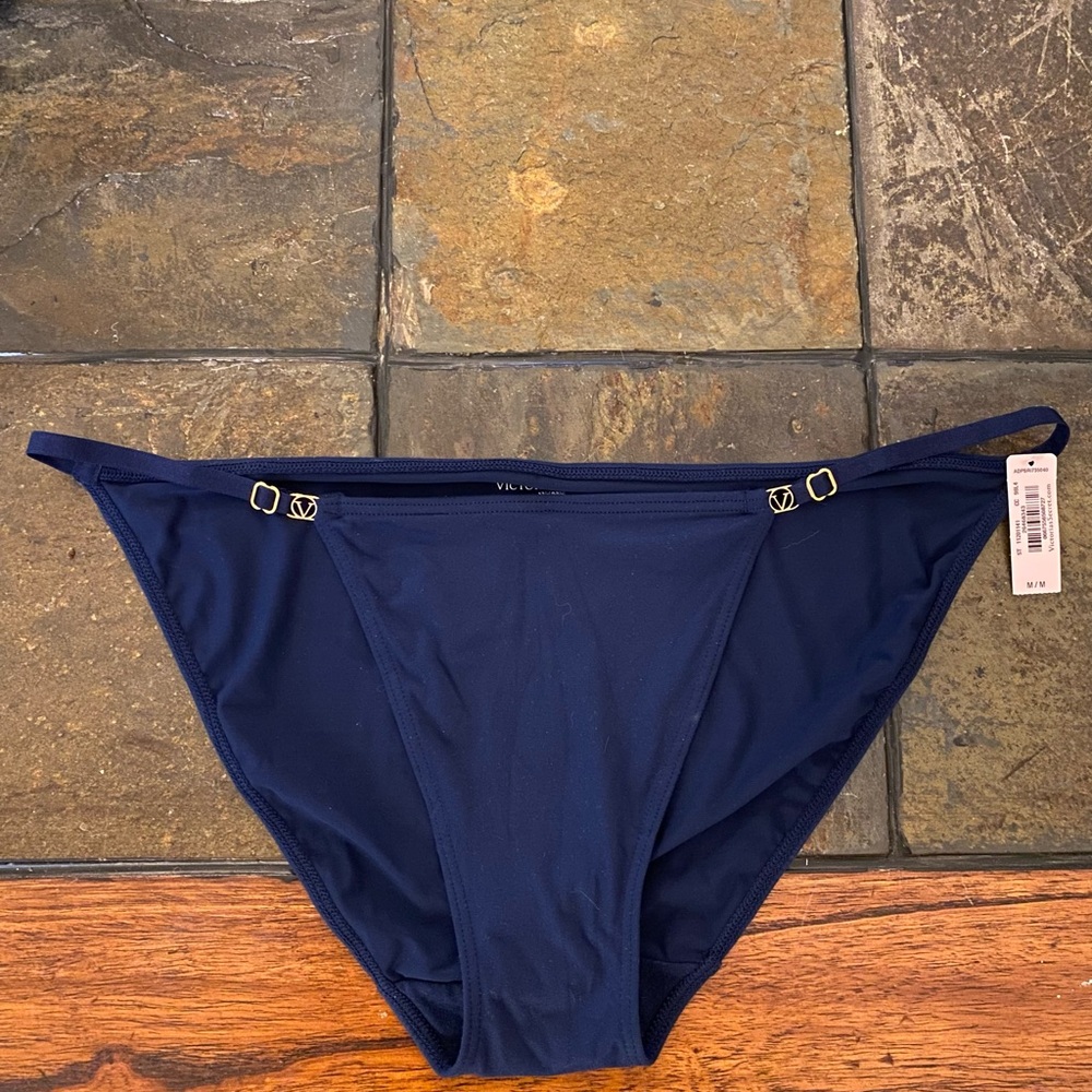 NWT Victoria’s Secret navy blue Love Cloud string bikini panty Medium